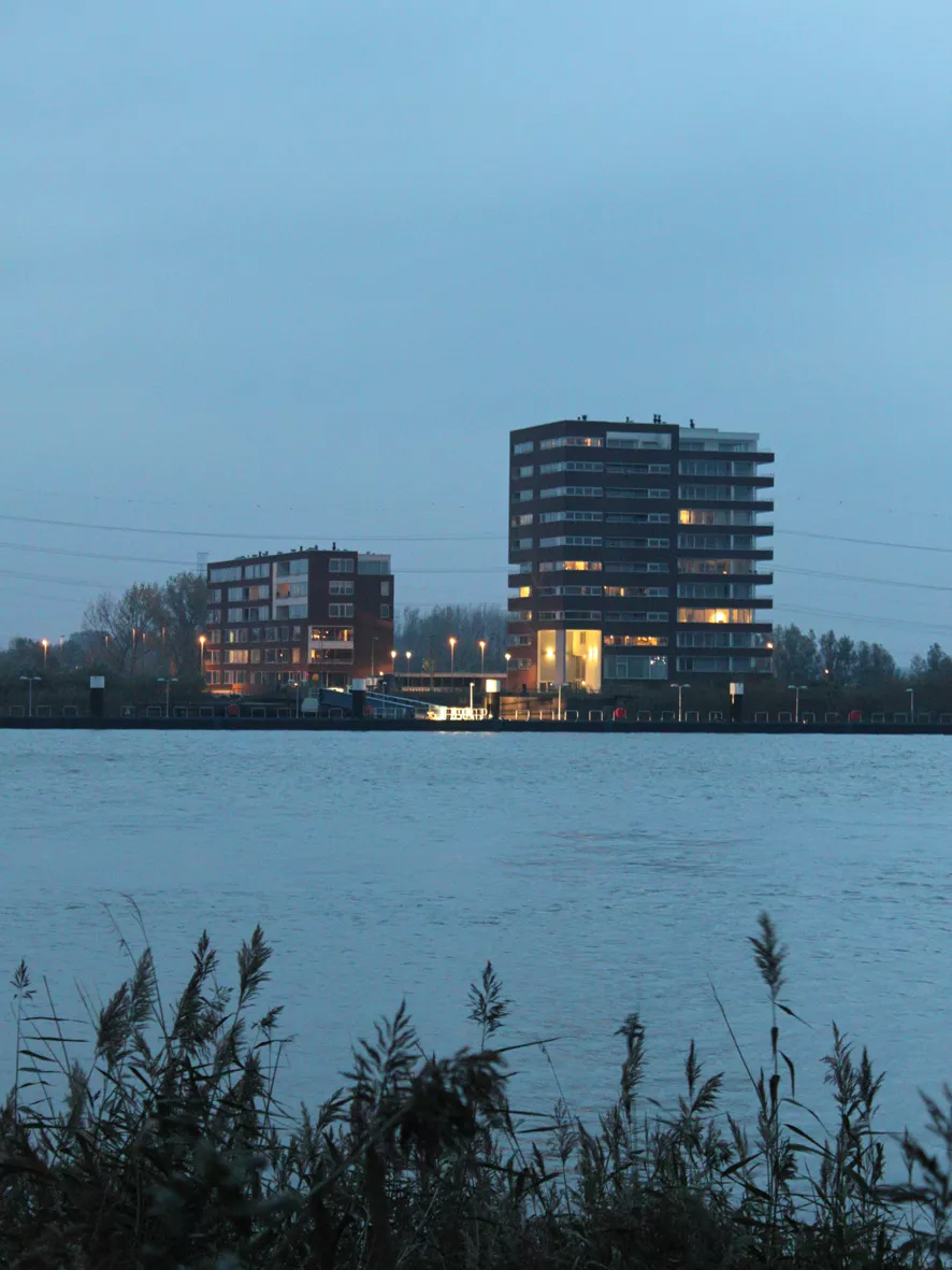 0510-beeld 1
